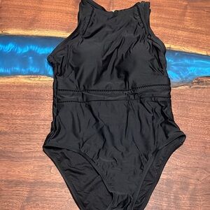 Shade & Shore Black One-Piece Tank Swimsuit